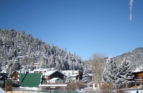 Red River Apartment | Mountain Views Out Every Window
