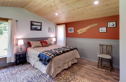 Maple Falls House | Mt. Baker Lodging Cabin 71 – SLEEPS 4!