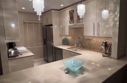 Royal Harbor Condo | Naples waterfront condo 5 mins to Olde Naples