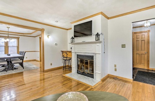 Pickerington House | Nature’s Haven Farmhouse in Pickerington w/Deck