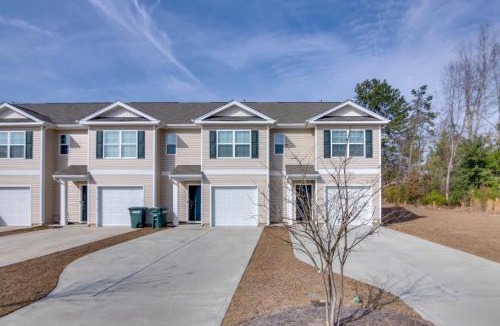 Sumter House | Near Base & Shopping: Modern Sumter Townhome!