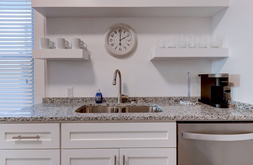 Hot Springs Cottage | NEW Listing in Downtown Hot Springs!