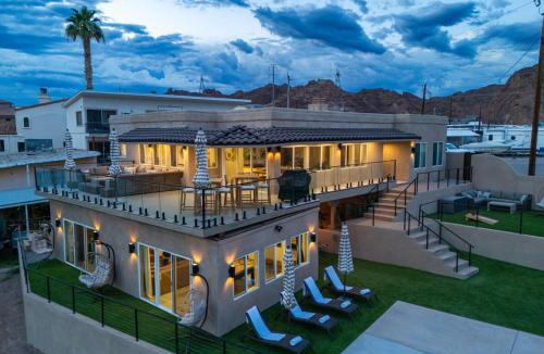 Parker Strip House | New Luxe Riverfront Home, Launch & Dock, Gamerooms