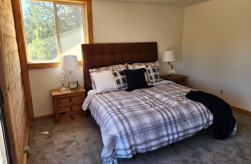 Westcliffe Cabin | Newly remodeled log cabin10 minutes from downtown Westcliffe. Pet Friendly!