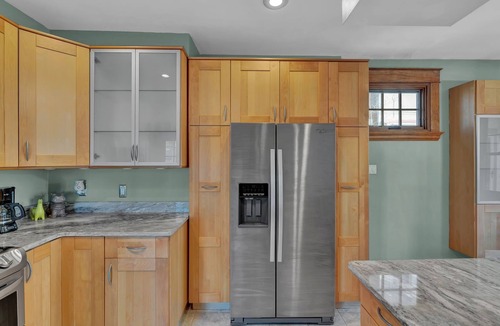 Oakley House | Oakley Square 3br Charmer - Total Walkability 3 Bedroom Home by RedAwning
