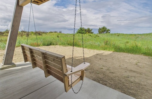 Grayland House | Oceanfront Splendor with a Touch of Luxury
