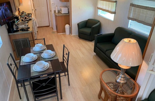 North Fort Myers Cottage | One Bedroom/One Bathroom Cozy Cottage
