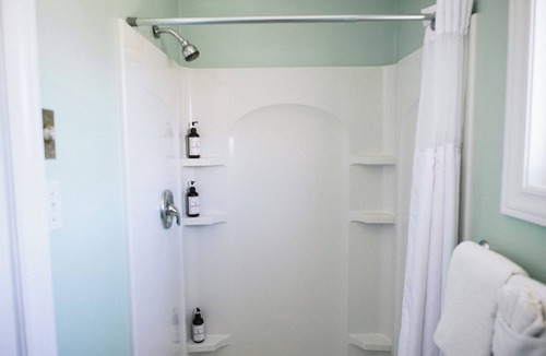Eastsound Hotel | Outlook Inn