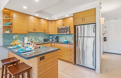 Honokowai Condo | Papakea Oceanview Studio 0 Bedroom Condo by RedAwning