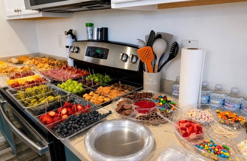 Madison House | Parking for 75+ Travel Workers Welcome