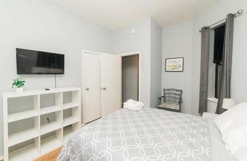 Manchester Apartment | Parking - Walkable - GroupStays - Washer