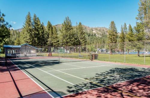 Truckee House | Pathway Paradise