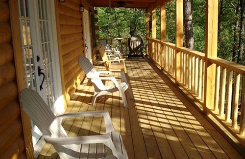 Blue Eye Cabin | Peaceful and Spacious Log Cabin Rental with Woodland Views near Branson, Missouri