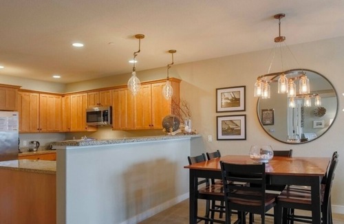 Seaside Condo | Peaceful, river front, 2-bedroom condo with WiFi in Seaside