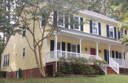 Midlothian House | Perfect for Extended Stays! Fenced Yard, Pets Welcome!