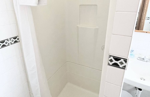Rapid River Apartment | Pet friendly & Centrally located