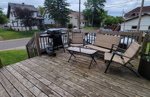 Riverside House | Pet-Friendly Duluth Basecamp Near Spirit Mountain