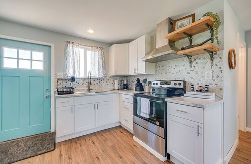 Moclips House | Pet-Friendly Moclips Home: Walk to Mocrocks Beach!