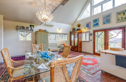 Pilot Apartment | Pet-Friendly Pilot Studio w/Vineyard Views!