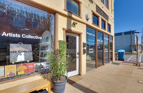 Marshall Apartment | Pet-Friendly Studio in Historic Dtwn Marshall!