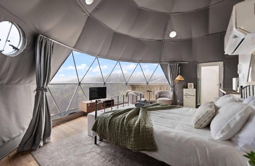 Stanton House | "Pineview Peak" The Overlook LUX Dome - RRG