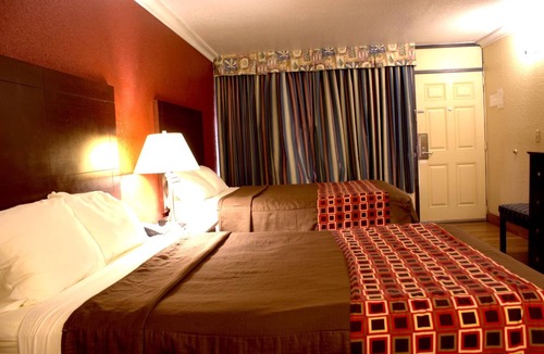 St. Cloud Hotel | Polynesian Inn