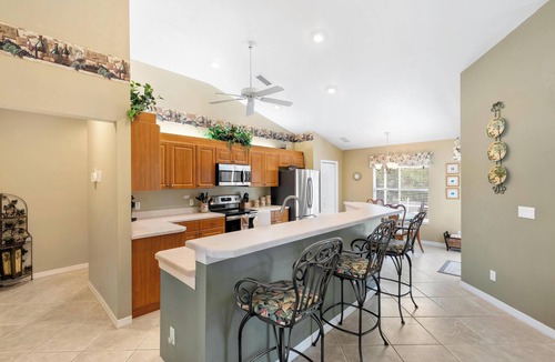 Marco Island House | Pool home .3 mi. Walk to South Beach restaurants movie theater mini golf