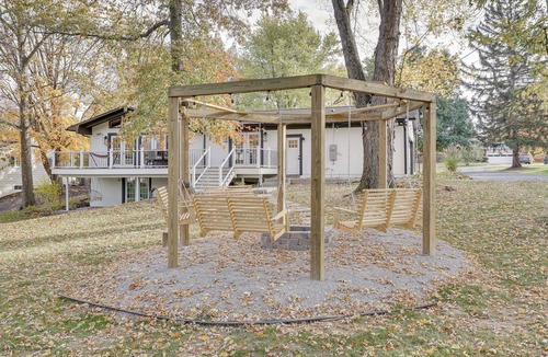 Powell House | Powell Home w/Fire Pit - 5 Mi to Columbus Zoo!