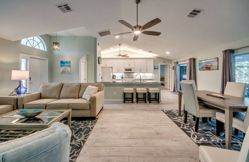 Pelican House | Pristine pool home ready for your vacation with friends or family .