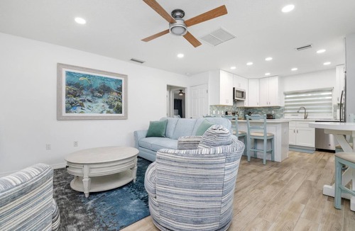 Nokomis Condo | Private 2 BR steps from beach on Casey Key