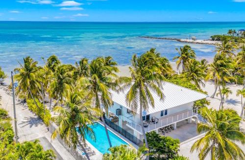 Islamorada House | Private Beach Private overwater dock Heated Pool Mahi Key