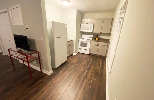 Comfort Cottage | Private Cottage One Block From The Trent River!