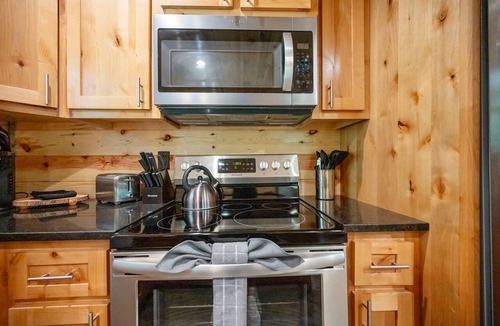 Pickens Cabin | Private Forest Escape Hot Tub Fire Pit Trail