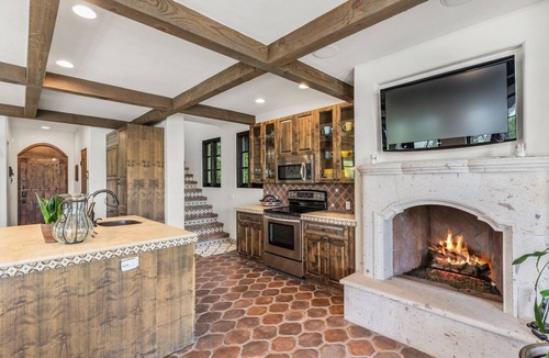 Shadow Hills House | Private Lake Front Spanish Hacienda