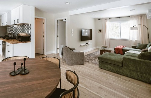 Eldred House | Private Sauna, 2 Fire Pits | 2 Houses, Sleeps 16