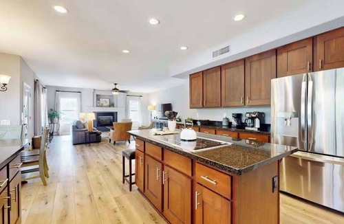 Arabian Crest House | Putting Green, Heated Pool & Fruit Trees