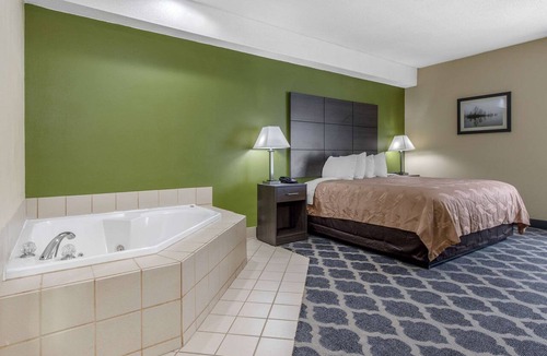 Kingstree Hotel | Quality Inn Kingstree North
