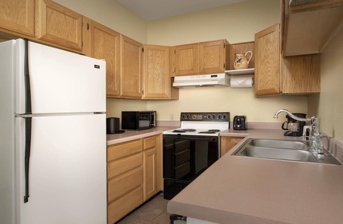 Allison Hotel | Quality Inn & Suites Gallup I-40 Exit 20