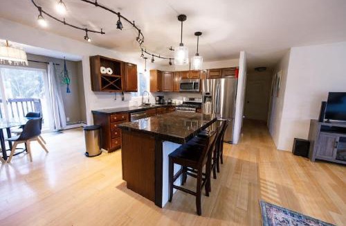 Kenai House | Quiet & Convenient