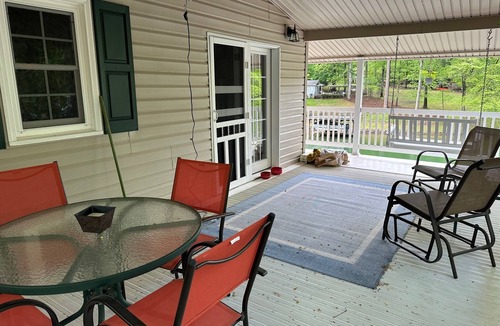 Penhook Cottage | Quiet, waterfront cottage - come relax and enjoy the lake