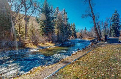 South Fork House | Rainbow Riverhouse