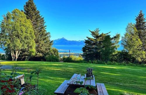 Homer House | Raspberry Cottage