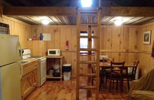Pittsburg Cabin | Red Oak Quiet, Peaceful, Relaxing overall A Great Get Away Cabin!