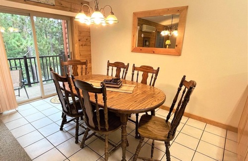 Phillips Condo | Red Pines - Elk Lake Condo #2