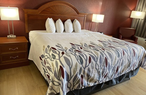 Wheelersburg Hotel | Red Roof Inn Wheelersburg