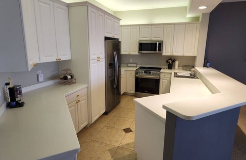 Connors Condo | Regatta at Vanderbilt is an upscale condo - a 7 minute walk to the beach!
