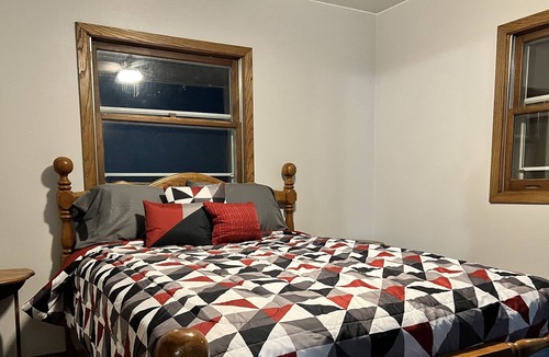 Phillips House | Remodeled 3bdrm on the trail for snowmobiling and ATV..