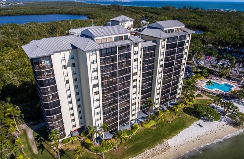 Punta Rassa Hotel | Resort Harbour Properties - Fort Myers / Sanibel Gateway
