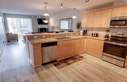 Ocean Shores Condo | Riptide Escape Vacation Beach Condo - Oyhut Bay Seaside Village