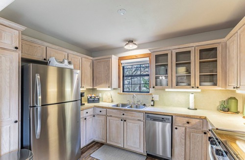 McGregor Cottage | River Access, Starlink, Fire Pit, W/D, Peaceful Discount, Peaceful